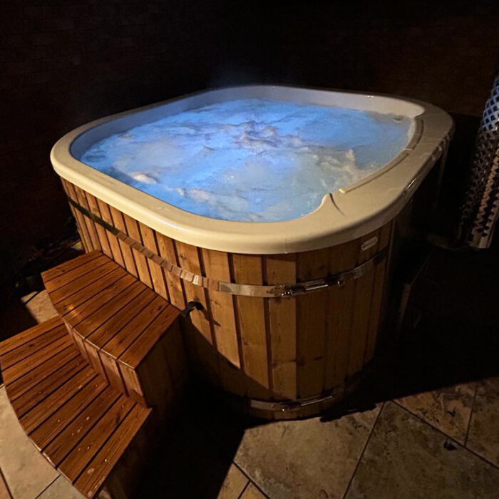 Hottub Square 200x200cm met interne kachel - Afbeelding 6